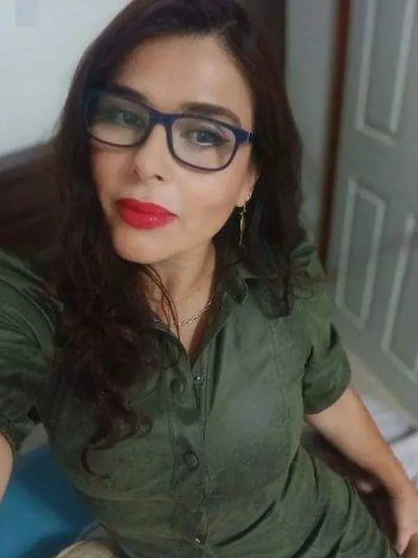 Colette, 58 ans, femme cherche homme à Ajaccio