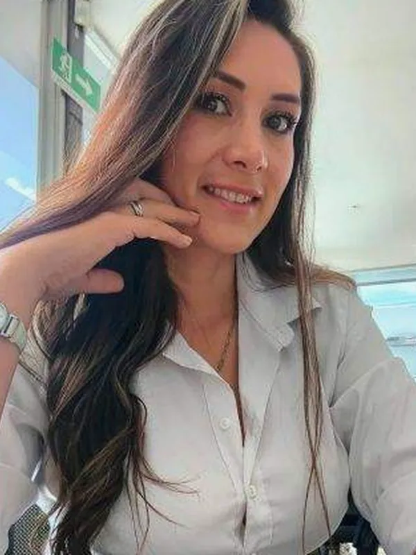 Laura, 36 ans, femme cherche homme à Ajaccio
