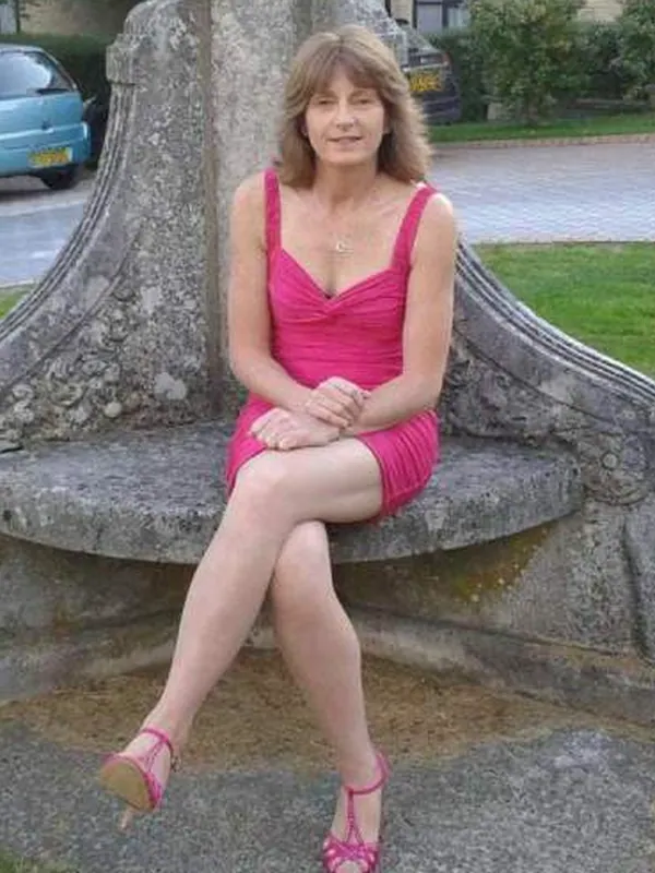 Annie, 58 ans, femme cherche homme à Annecy