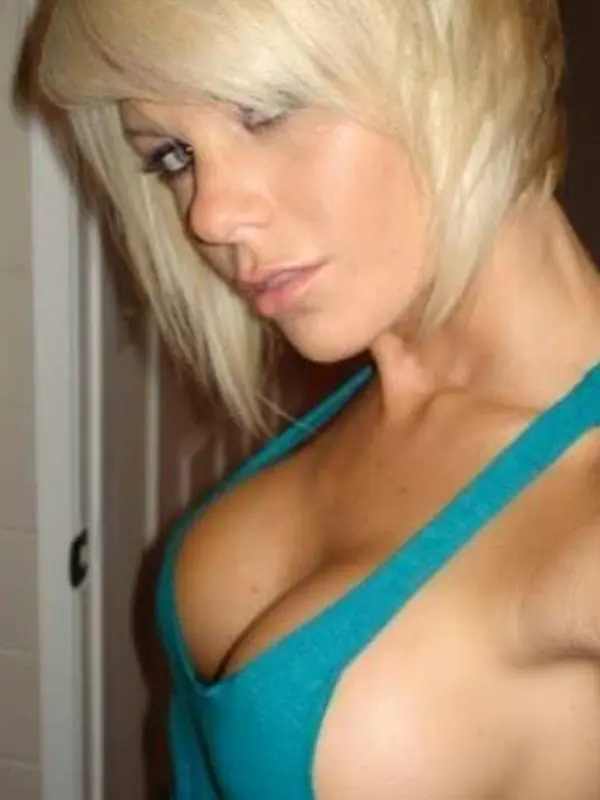 Éliane, 56 ans, femme cherche homme à Brest