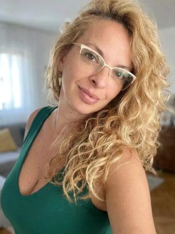 Maya, 30 ans, femme cherche homme à Brest