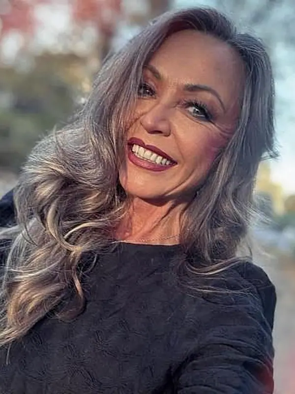 Odile, 58 ans, femme cherche homme à Colmar