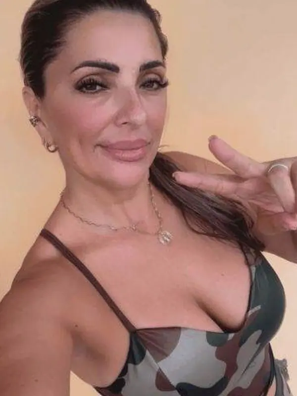 Angèle, 35 ans, femme cherche homme à Dijon