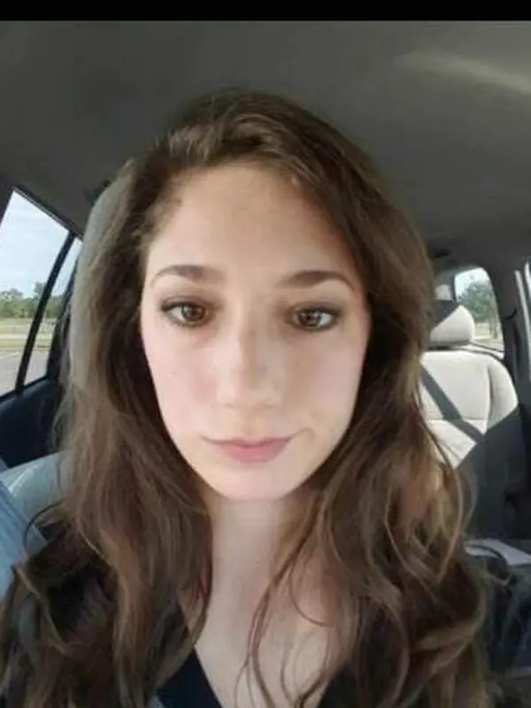 Célia, 37 ans, femme cherche homme à Le Mans