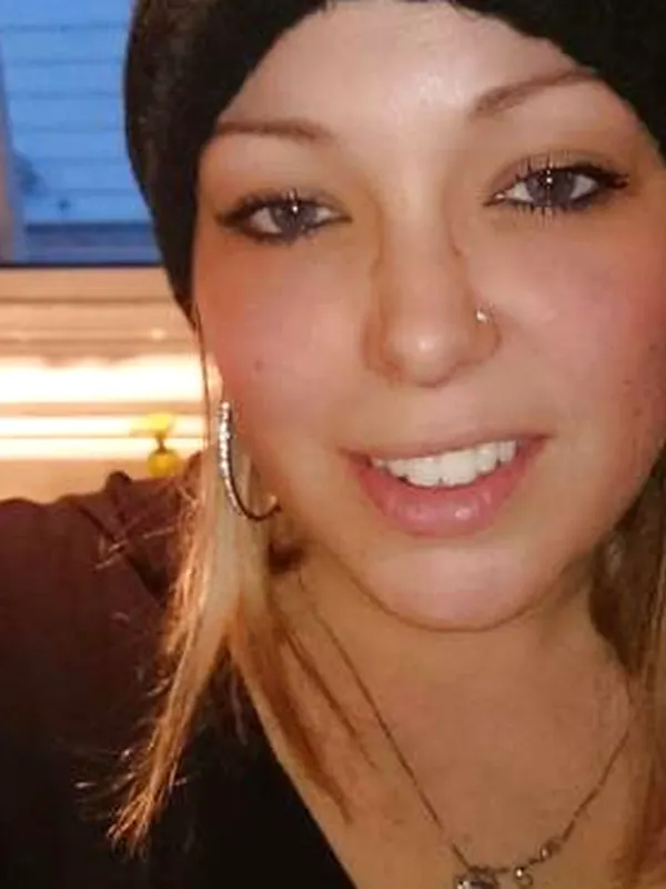 Sarah, 38 ans, femme cherche homme à Lille