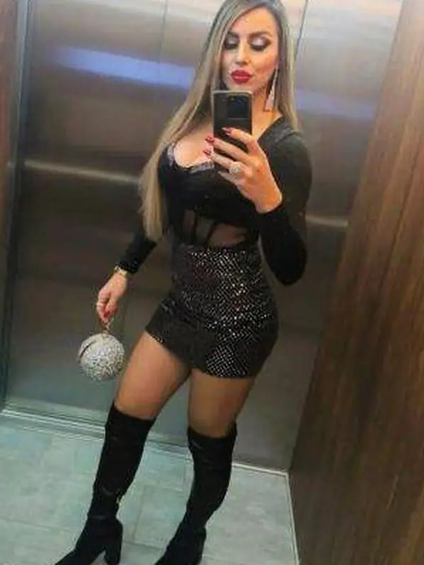 Aurélie, 42 ans, femme cherche homme à Limoges