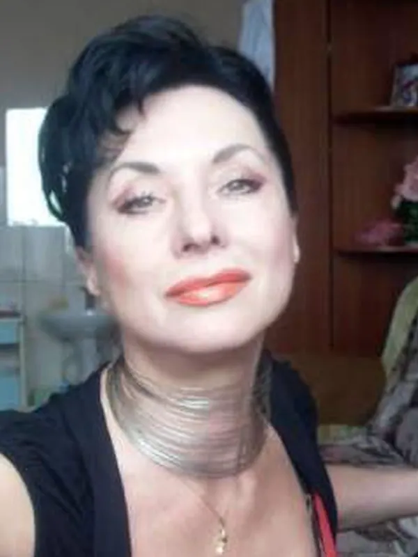 Delphine, 47 ans, femme cherche homme à Limoges