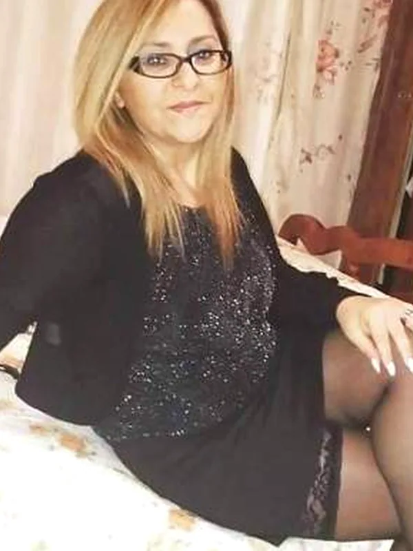 Sonia, 48 ans, femme cherche homme à Marseille
