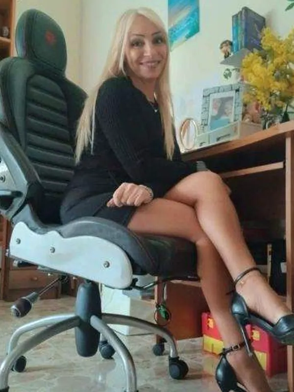 Corinne, 51 ans, femme cherche homme à Orléans