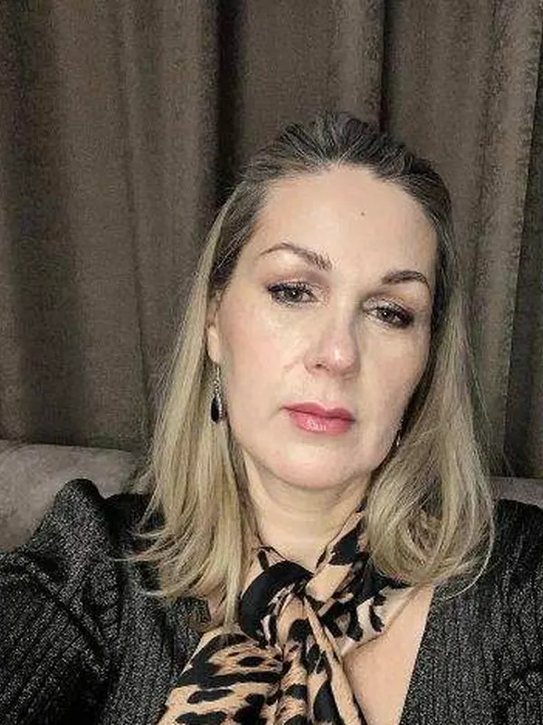 Mylène, 46 ans, femme cherche homme à Pau
