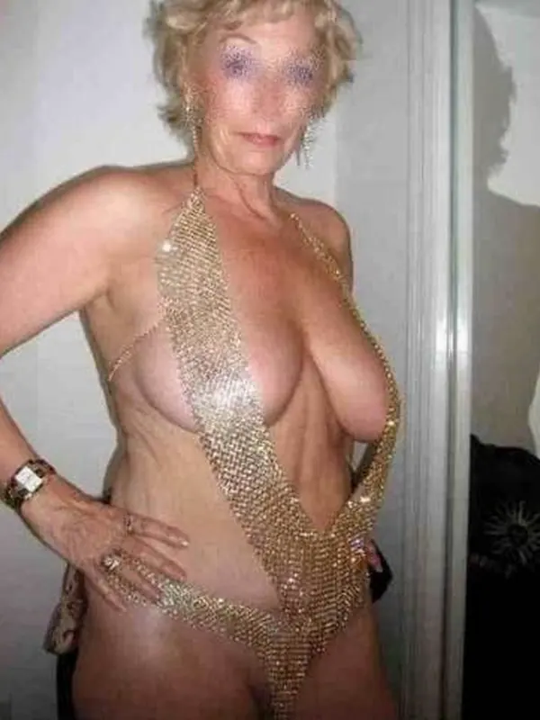 Ariane, 47 ans, femme cherche homme à Rouen