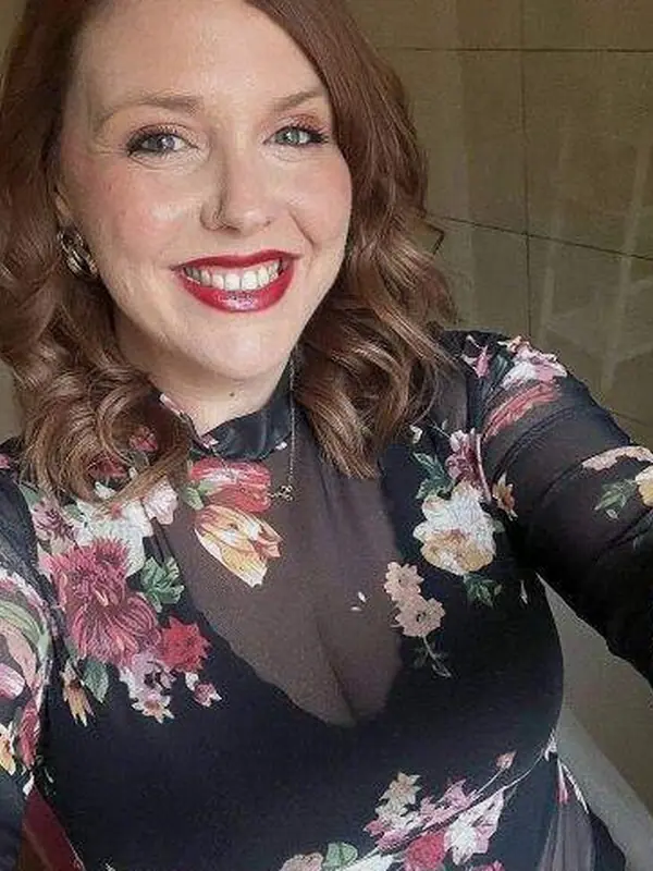 Diane, 50 ans, femme cherche homme à Toulon