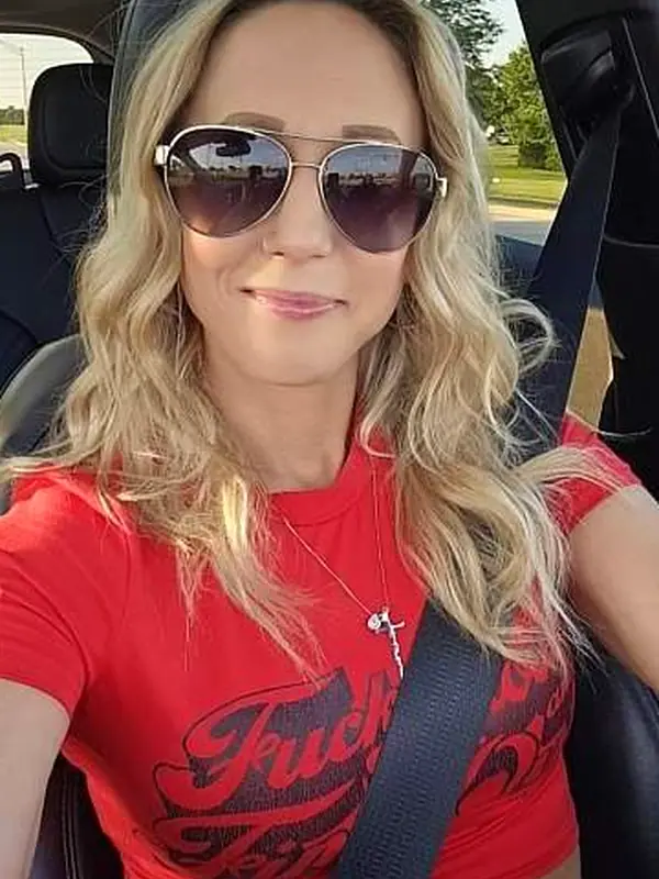Carla, 32 ans, femme cherche homme à Villeurbanne