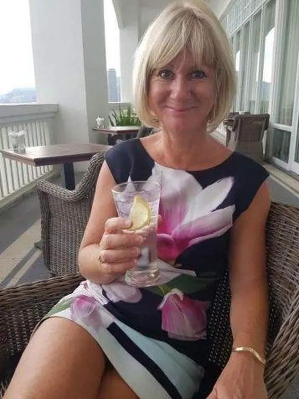 Nadia, 47 ans, femme cherche homme à Villeurbanne
